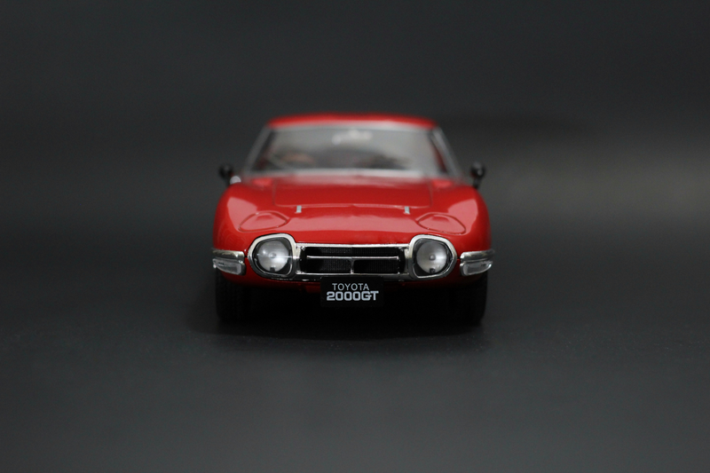 Illustration for article titled Car Week: 1/18 Triple9 Toyota 2000 GT